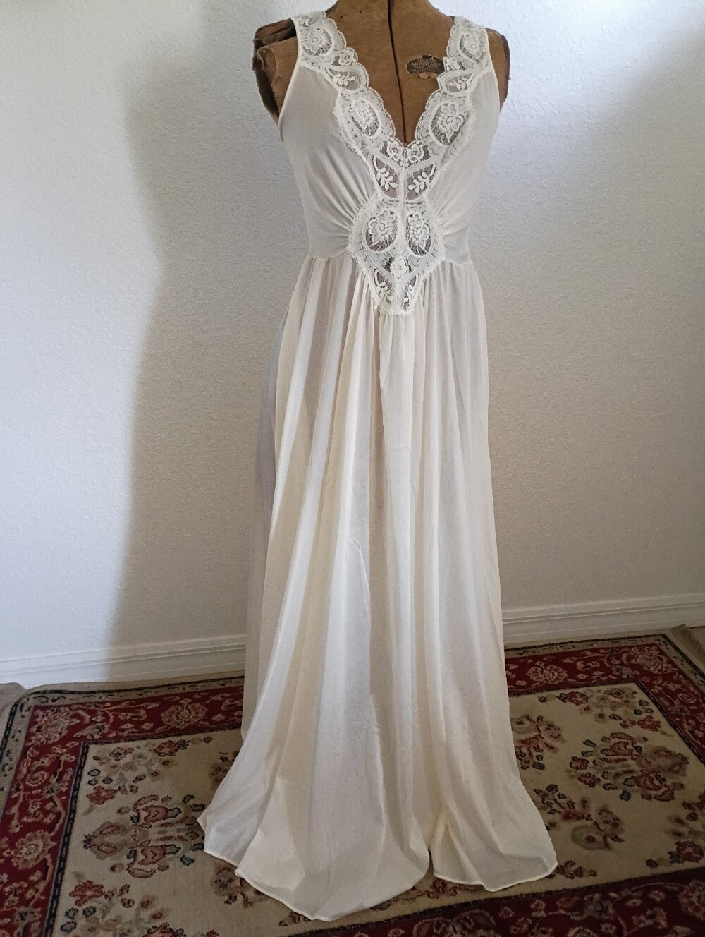 Vintage 70's OLGA Elegant White Lace-Trim Nightgown
